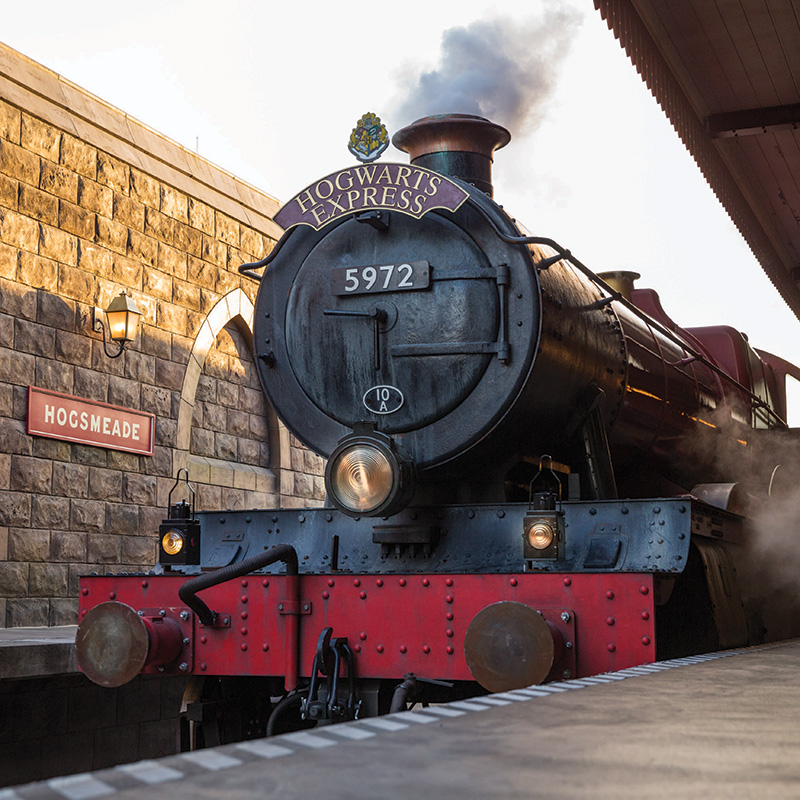 © & ™ Warner Bros. Entertainment Inc. J.K. ROWLING`S WIZARDING WORLD™ J.K. Rowling and Warner Bros. Entertainment Inc. Publishing Rights © JKR. (s18) © & ™ Warner Bros. Entertainment Inc. J.K. ROWLING`S WIZARDING WORLD™ J.K. Rowling and Warner Bros. Entertainment Inc. Publishing Rights © JKR. (s18)